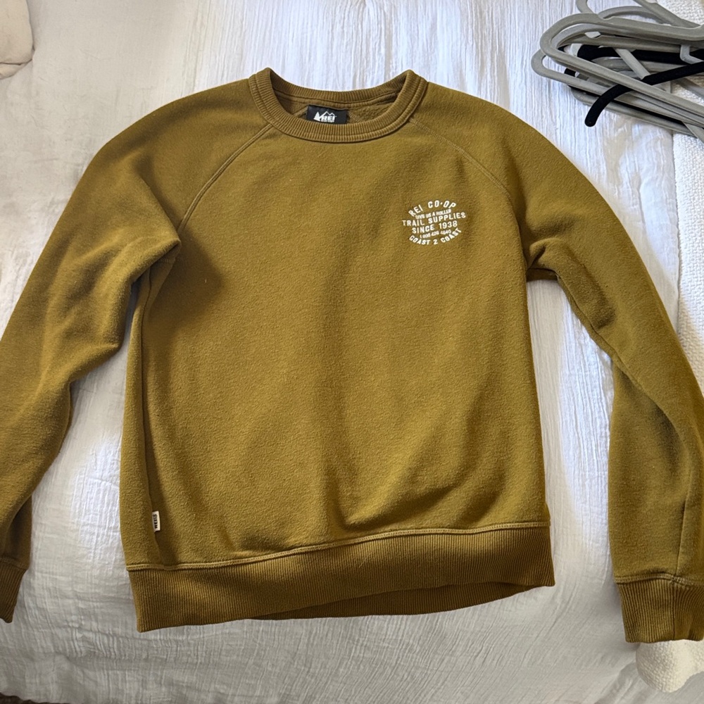 Volcom Men's Mustard Crewneck Sweater